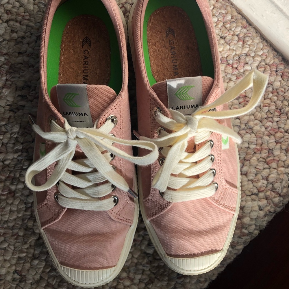 Womens Cariuma OCA Low Rose Womens size 9